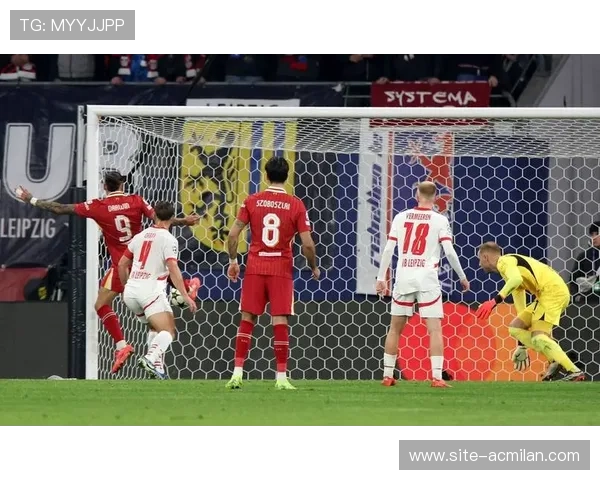 努涅斯头球点破利物浦禁区僵局